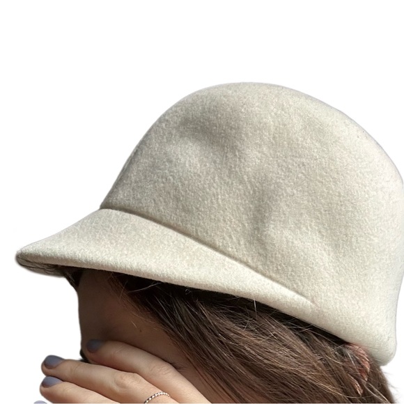 VINTAGE 60’S WOOL JOCKEY HAT IVORY CLOCHE BUCKET BOWLER WINTER FALL - Picture 9 of 11